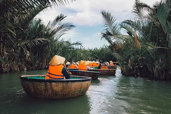 hoi-an-basket-boat